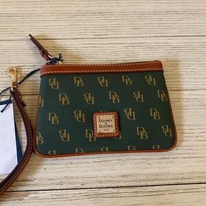 Dooney & Bourke Gretta Wristlet